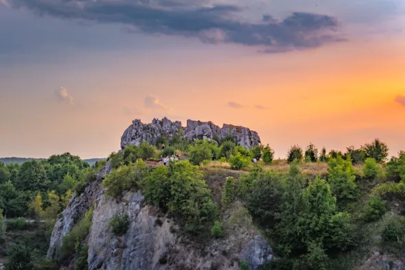 Rezerwat Przyrody Kadzielnia – perełka geologiczna Kielc z nutą adrenaliny