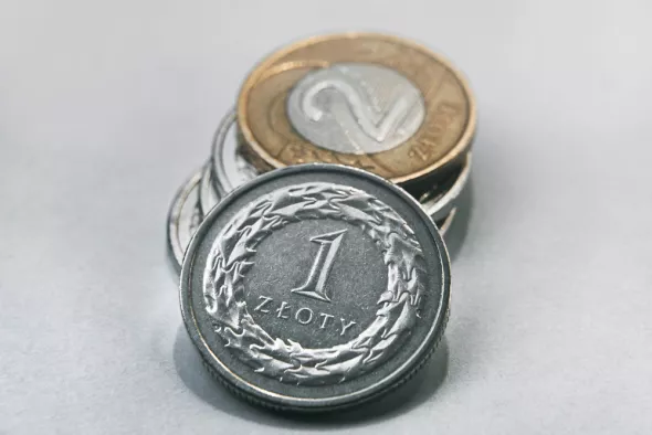 1 pln - symboliczna złotówka – tyle wynosi kaucja za samochód w Kazien Rent wraz z pakietem Comfort PLUS