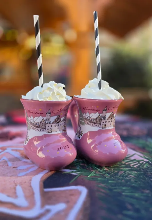 Wrocław Christmas mugs – dwarf shoes