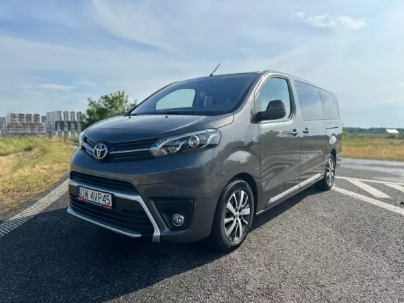 Toyota Proace – wynajem busów