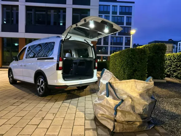 ford tourneo – wypożyczalnia samochodów 