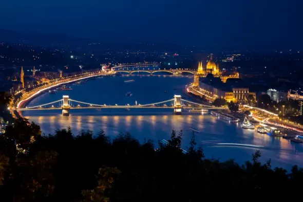 Nocna panorama miasta  – Budapeszt, Węgry