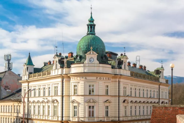 Budynek poczty głównej w Bielsko-Białej – Atrakcje turystyczne miasta