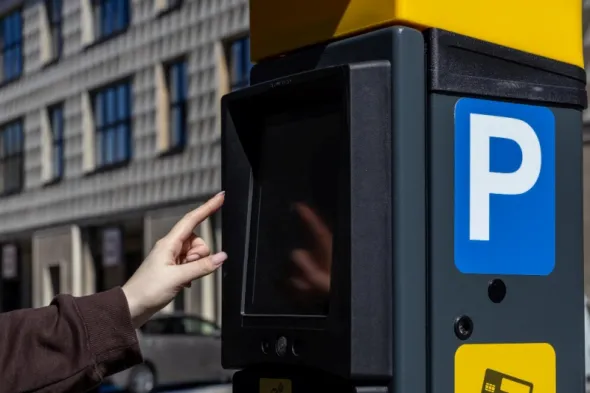 Strefa płatnego parkowania w Warszawie – weekend to czas kiedy parkomety nie naliczają opłat