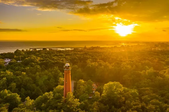 Latarnia morska na Helu – latarnia na końcu półwyspu