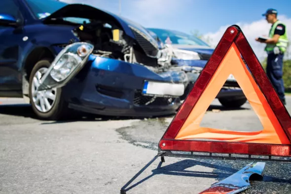 Czym jest kolizja drogowa i dlaczego kończy się mandatem ?