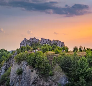 Rezerwat Przyrody Kadzielnia – perełka geologiczna Kielc z nutą adrenaliny