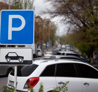 Parking. Warszawa centrum – gdzie bezpiecznie zostawisz auto?