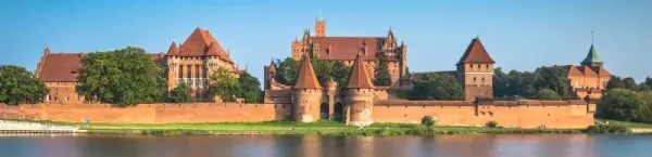 Malbork - panorama z widokiem na średniowieczny zamek
