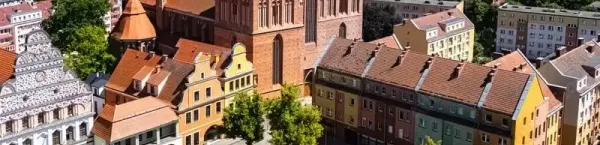 Widok na Stargard z kościołem Mariackim