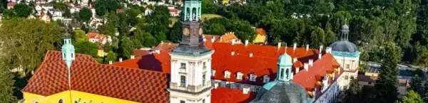 Malownicza Trzebnica - widok na miasto z lotu ptaka