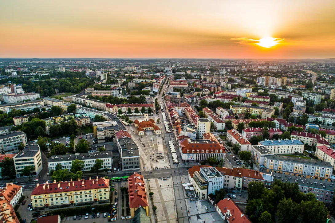 Widok na piękny rynek Kościuszki w Białymstoku